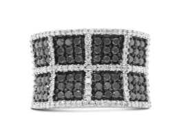 14K White Gold 1 1/2 Cttw White and Treated Black Diamond Cocktail Ring (H-I Color, I1-I2 Clarity) - Size 7