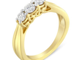 10K Yellow Gold Three-stone Diamond Ring (0.50 cttw, J-K Color, I2-I3 Clarity)
