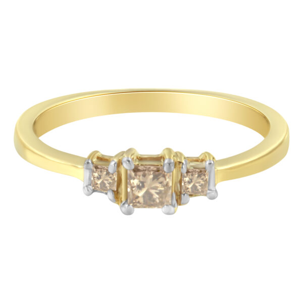 10K Yellow Gold 1/4 cttw 4-Prong Princess-Cut Diamond 3 Stone Ring Band (L-M Color, I1-I2 Clarity) - Size 7