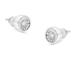 10K White Gold Diamond Floral Stud Earrings (3/8 cttw, I-J Color, I2-I3 Clarity)