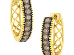 10K Yellow Gold and Black Rhodium 1/2 Cttw Lattice Back Cutout and Round-Cut Diamond Hoop Earring (J-K Color, I1-I2 Clarity)