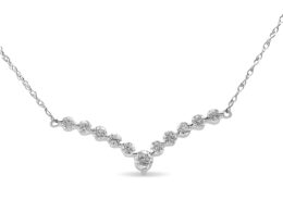 10K White Gold 1/2 Cttw Round-Cut Diamond "V" Shaped 18" Necklace (H-I Color, I1-I2 Clarity)