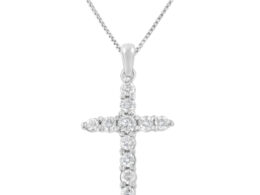 10K White Gold 1/4 cttw Diamond Cross Pendant Necklace (I-J, I2-I3)