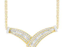 14K Yellow Gold 1/2 cttw Diamond V-Shape Pendant Necklace (I-J, I1-I2)