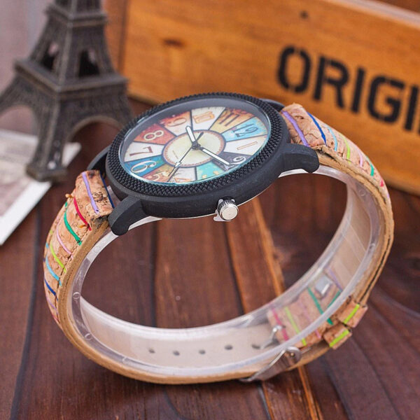 Casual Vintage Leather Women Quartz Wrist Watch Gift Clock - Image 4