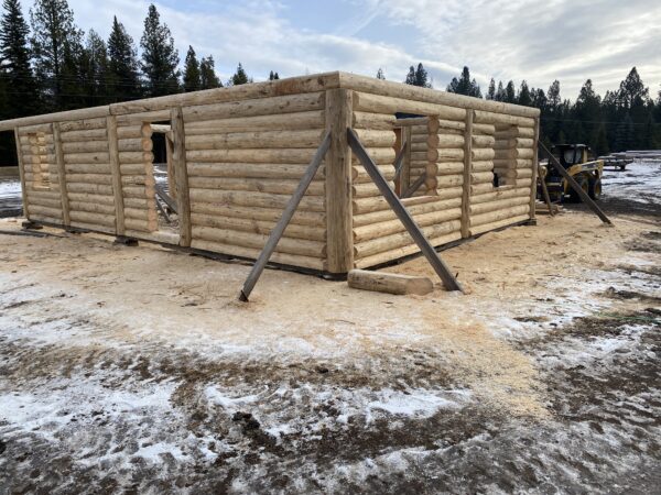 Nordique System Log Cabin Shell (24' x 34' w/ 5' covered deck) - Image 8