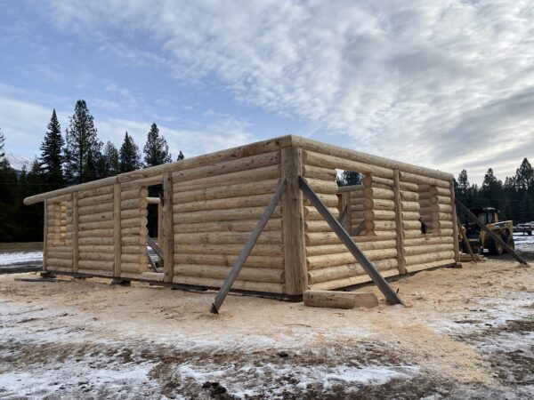 Nordique System Log Cabin Shell (24' x 34' w/ 5' covered deck) - Image 10