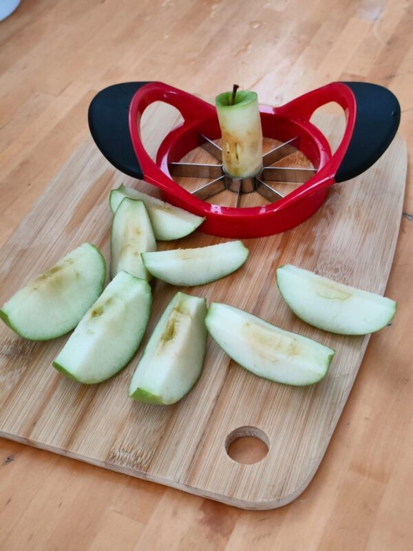 Apple Cutter, Apple Corer And Slicer - Stainless Steel Apple Corer Kitchen Tool - Image 3