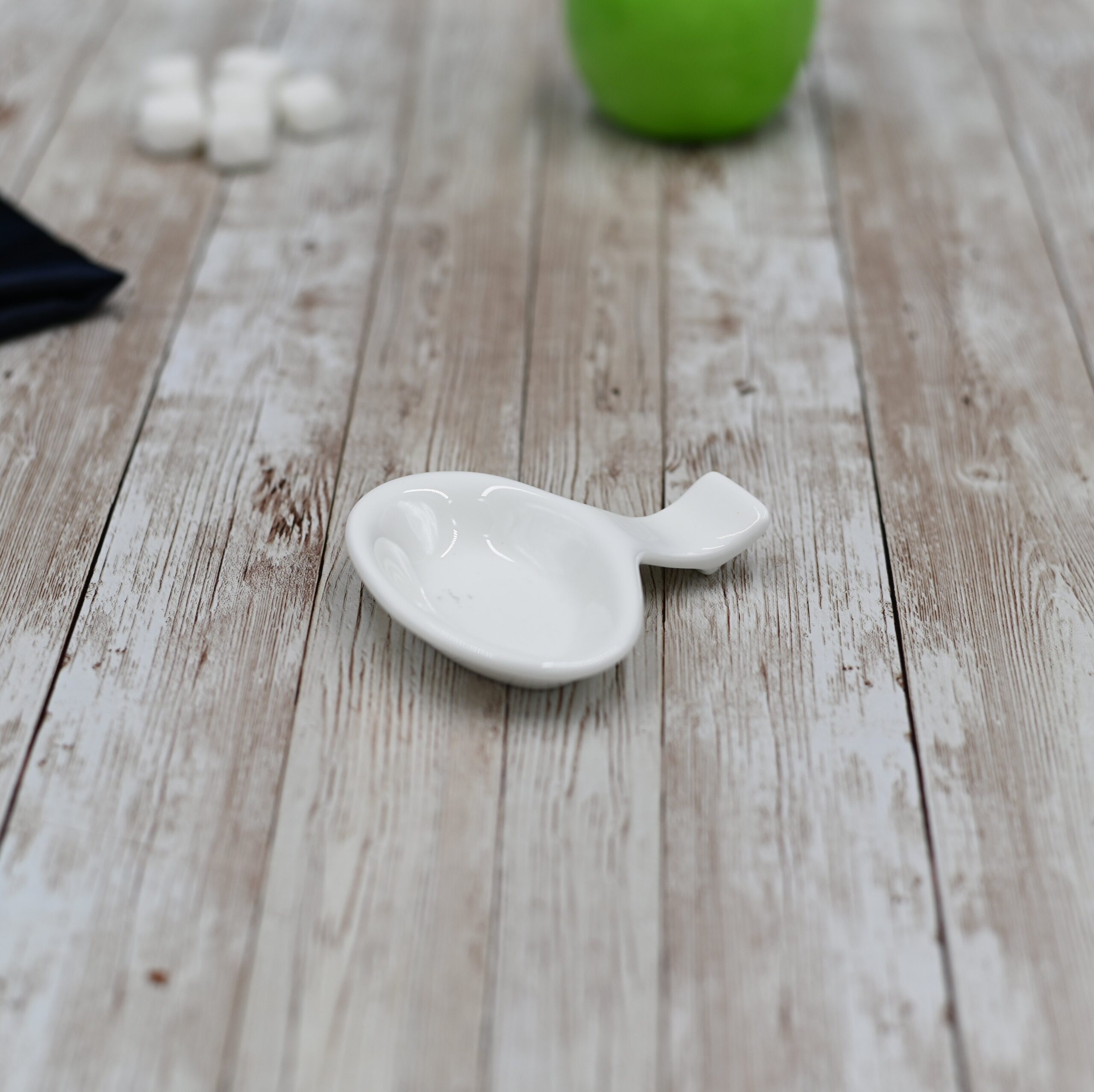 White Chopstick Rest With Saucer