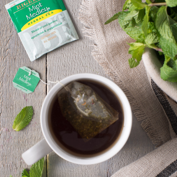 Bigelow Mint Medley Herbal Tea 20 tea Bags (Pack of 6 Boxes) - Image 6