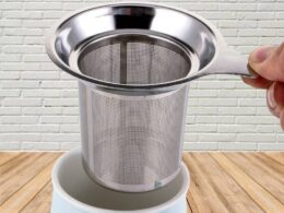 Stainless steel tea strainer