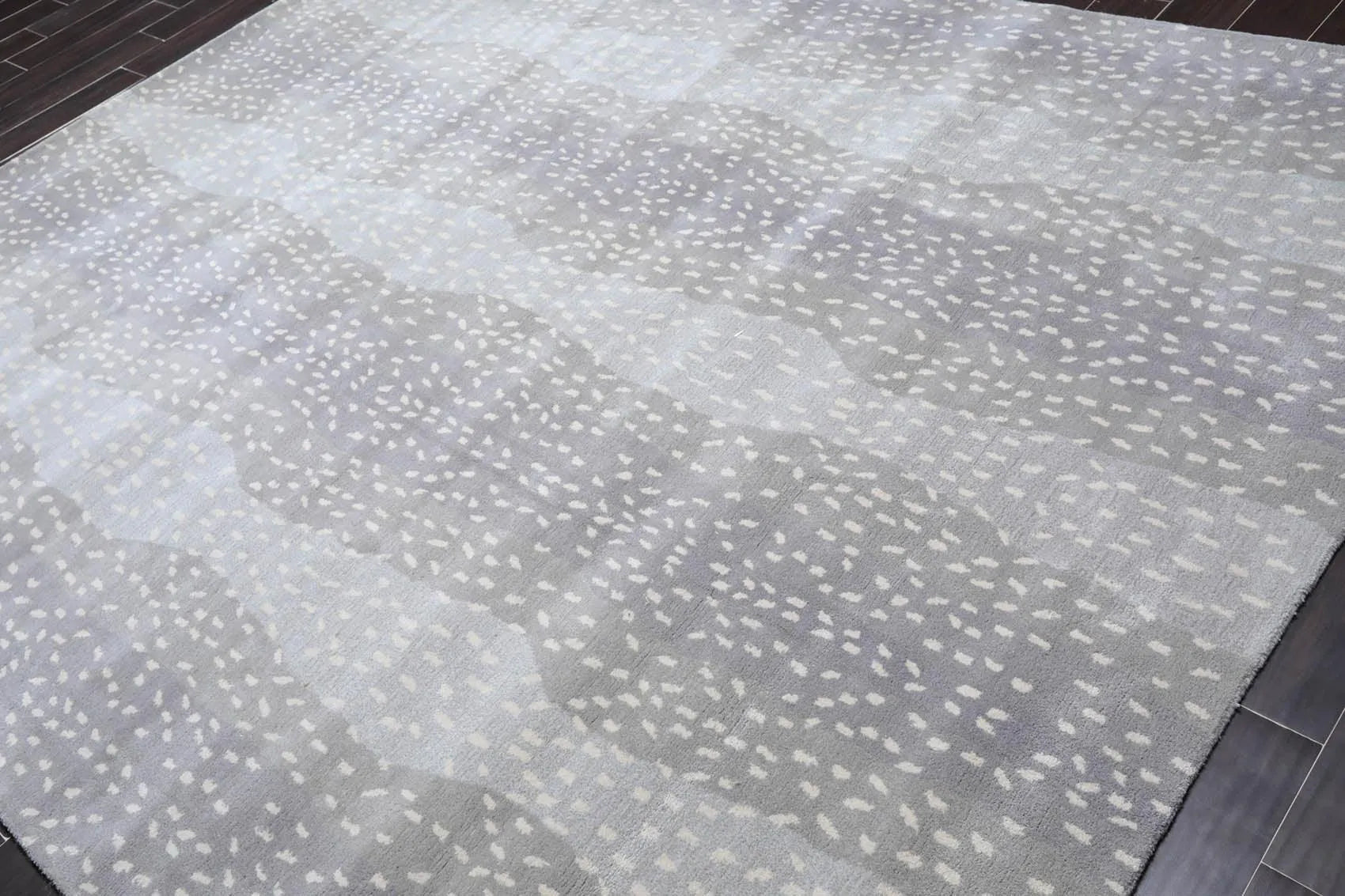 Multi Size Gray, Ivory Hand Tufted Handmade 100% Wool Animal Print Antelope Oriental Area Rug - Image 4