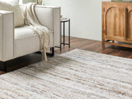 Dwana Cottage Light Silver Area Rug