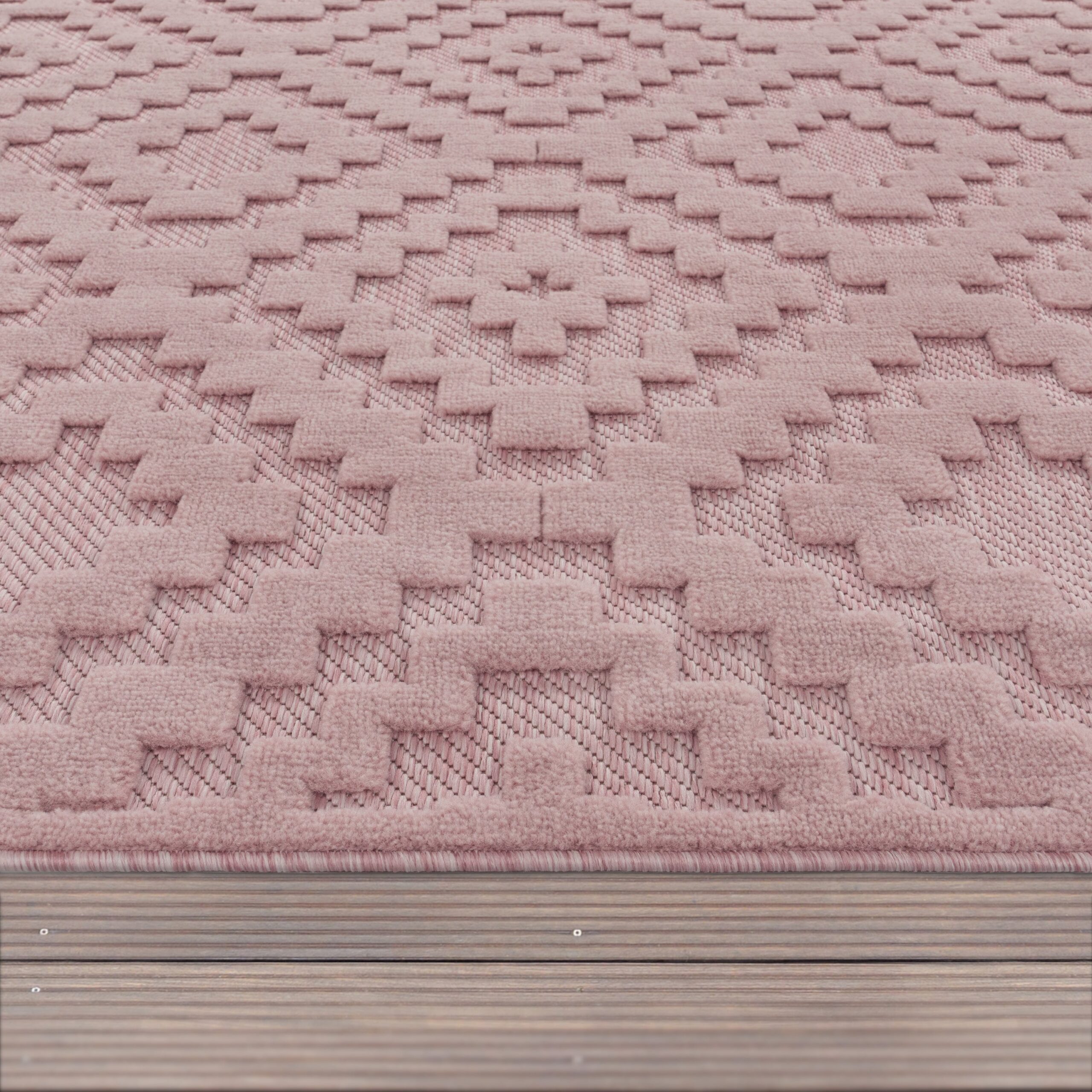 Indoor Outdoor Rug Livorno Trellis High-Low Pattern In Pink - Image 3