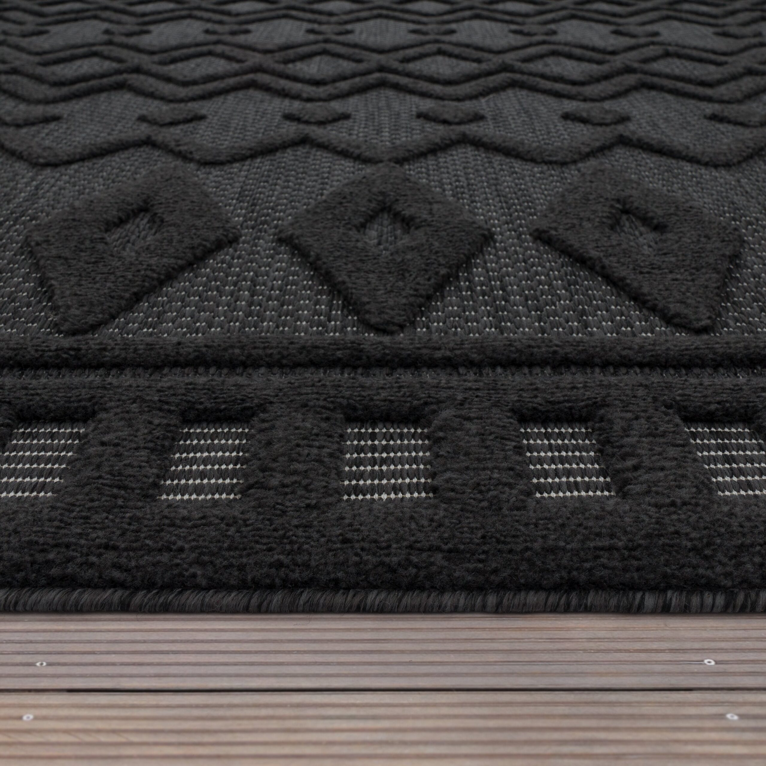 Indoor Outdoor Rug Livorno Geometric Trellis Pattern In Anthracite - Image 3