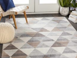 Sells Gray&Brown Triangles Area Carpet