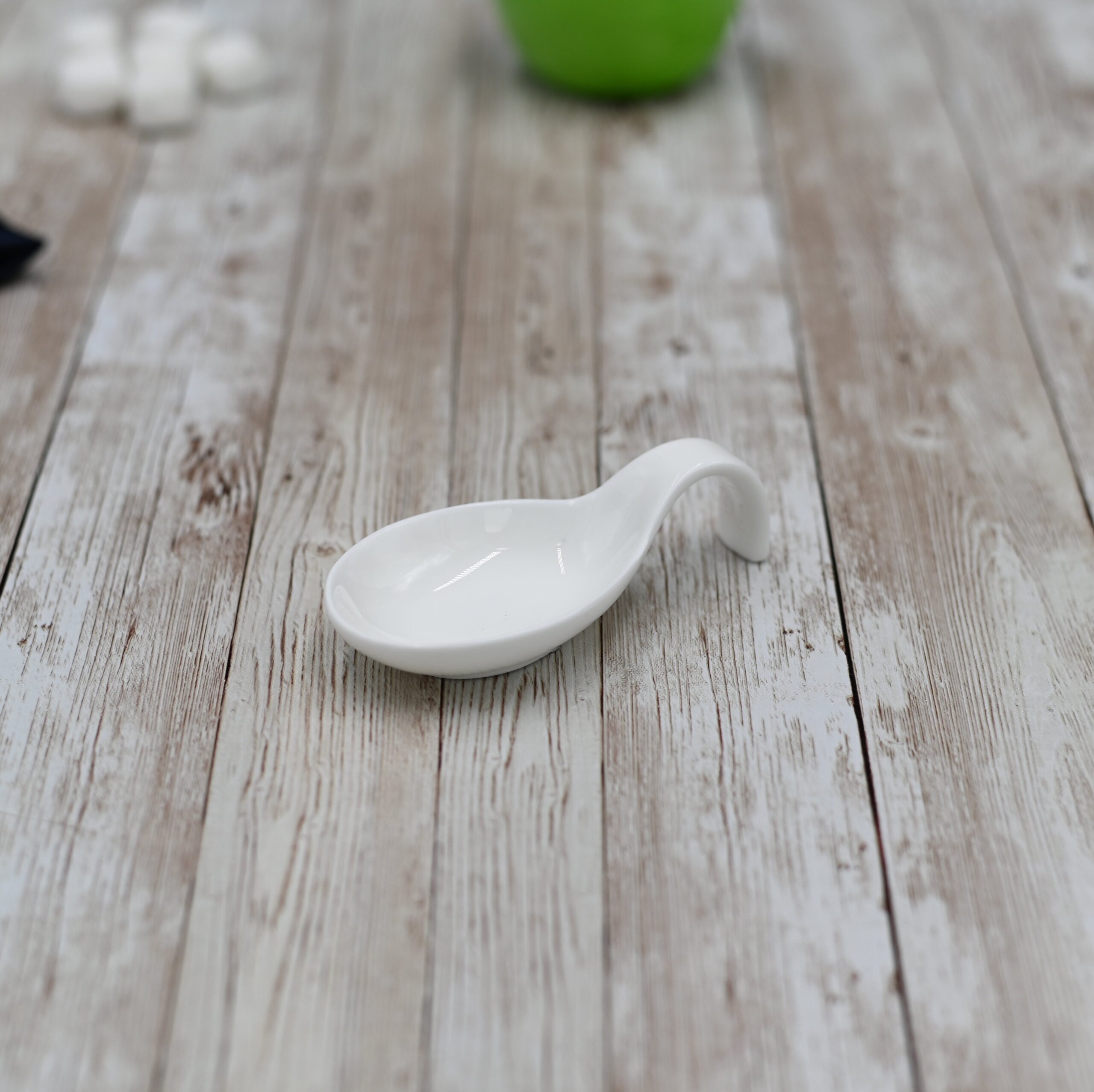 Small Party Serving Tray With 6 Shooter Spoons On An 18 Inch Bamboo Board To Match - Image 3